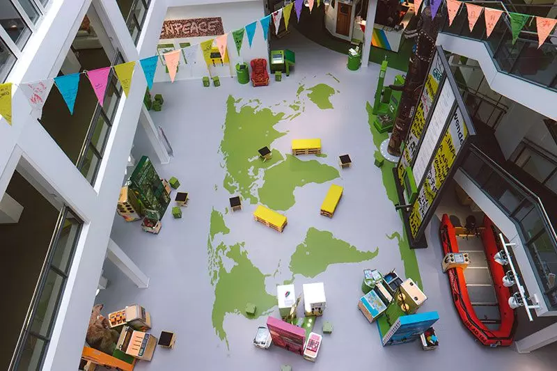 07-greenpeace-headquarter