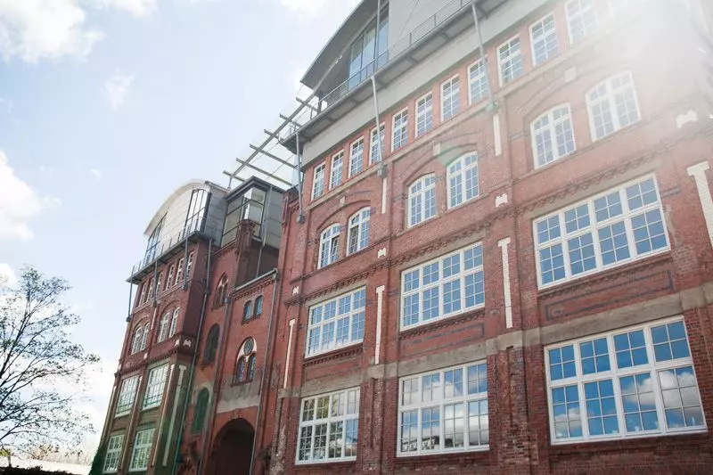 Femtastics-Anna-Gliemer-Gleem-Alte-Schokoladenfabrik-Gebaeude