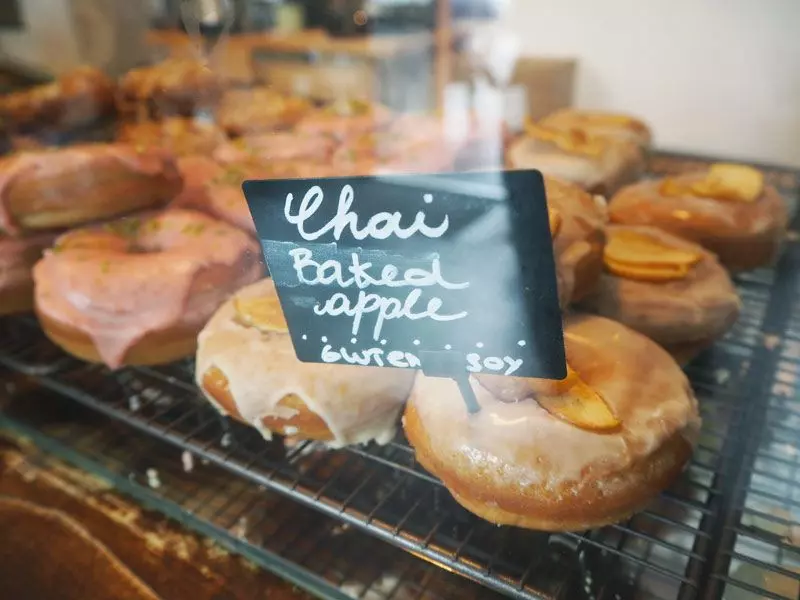 Femtastics-Brammibals-vegane-Donuts-chai