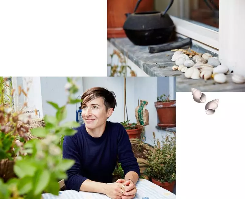 Femtastics-Judith-Springer-Fine-Deodorants-Balkon