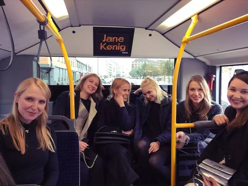 jane_bus
