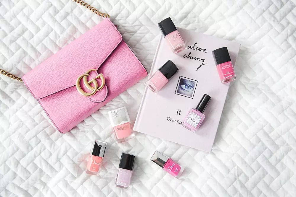 10-kate-glitter-beauty