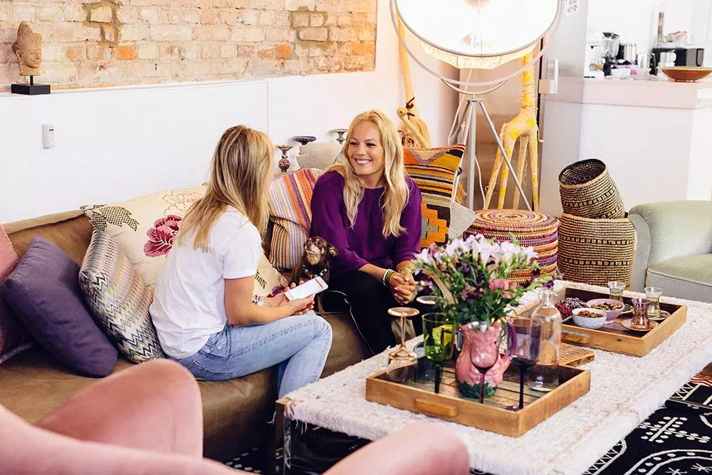 Femtastics-Nay-Palad-Carolin-Dekeyser-Interview