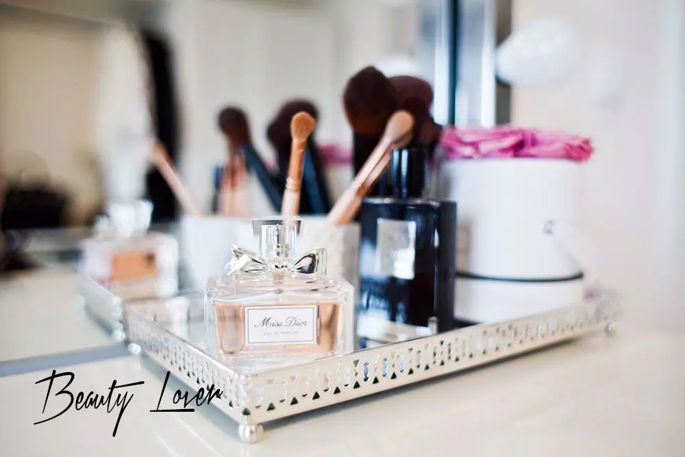 Femtastics-Shoppisticated-Beauty