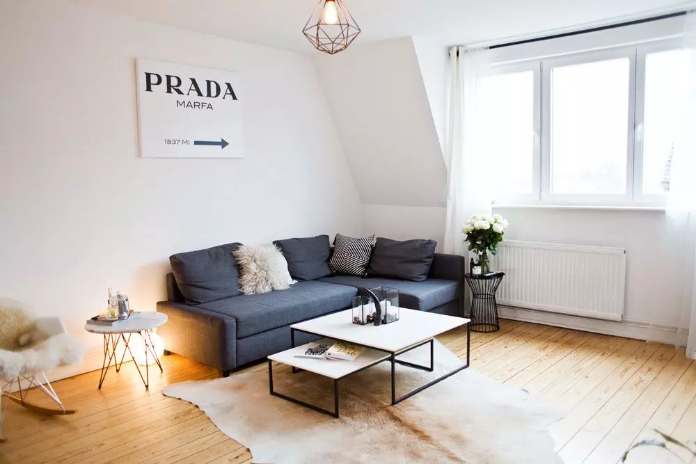 Femtastics-Shoppisticated-Kira-Wohnung