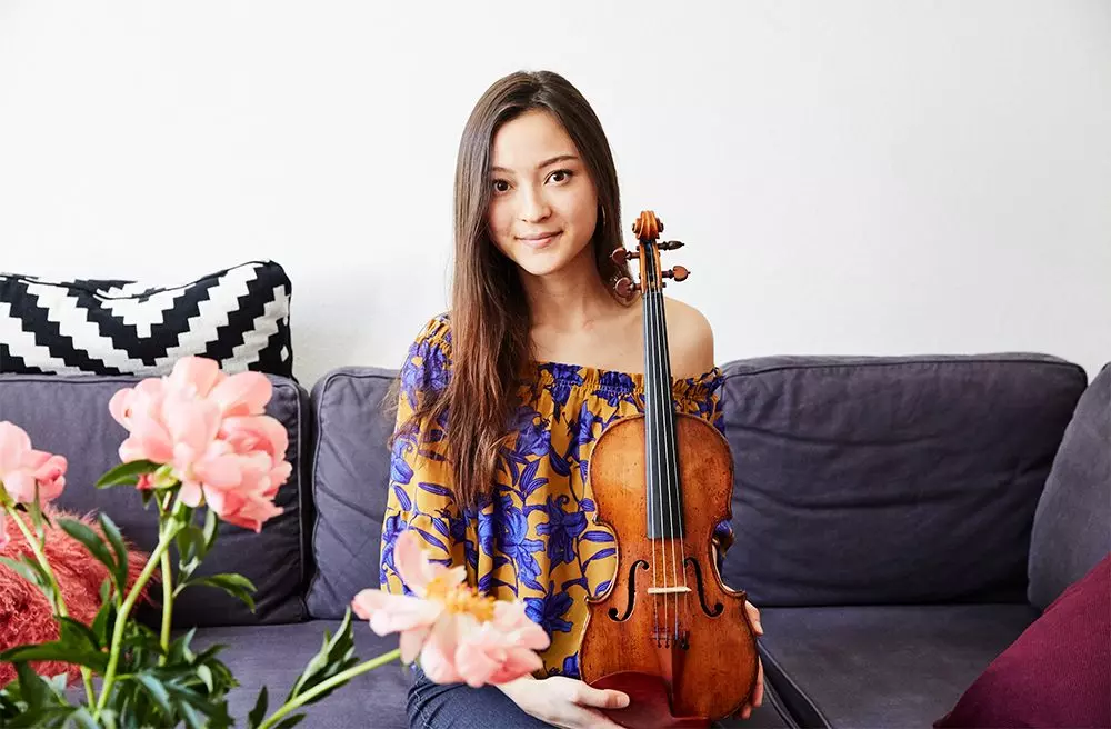 Femtastics-Sumina-Studer-Violinistin