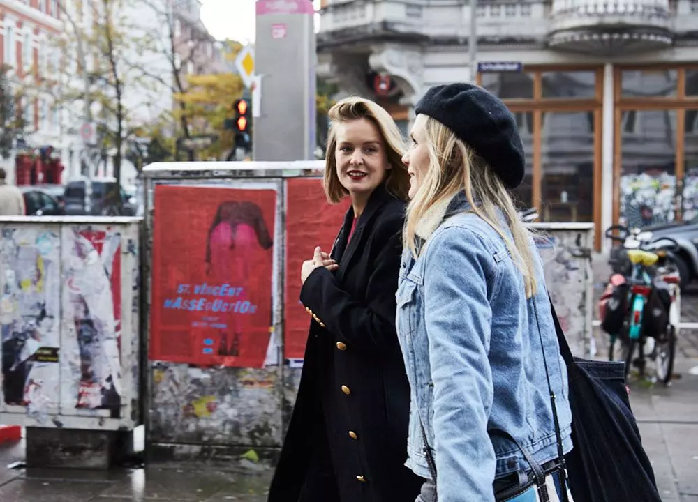 Femtastics_Corinna_Blonde_18