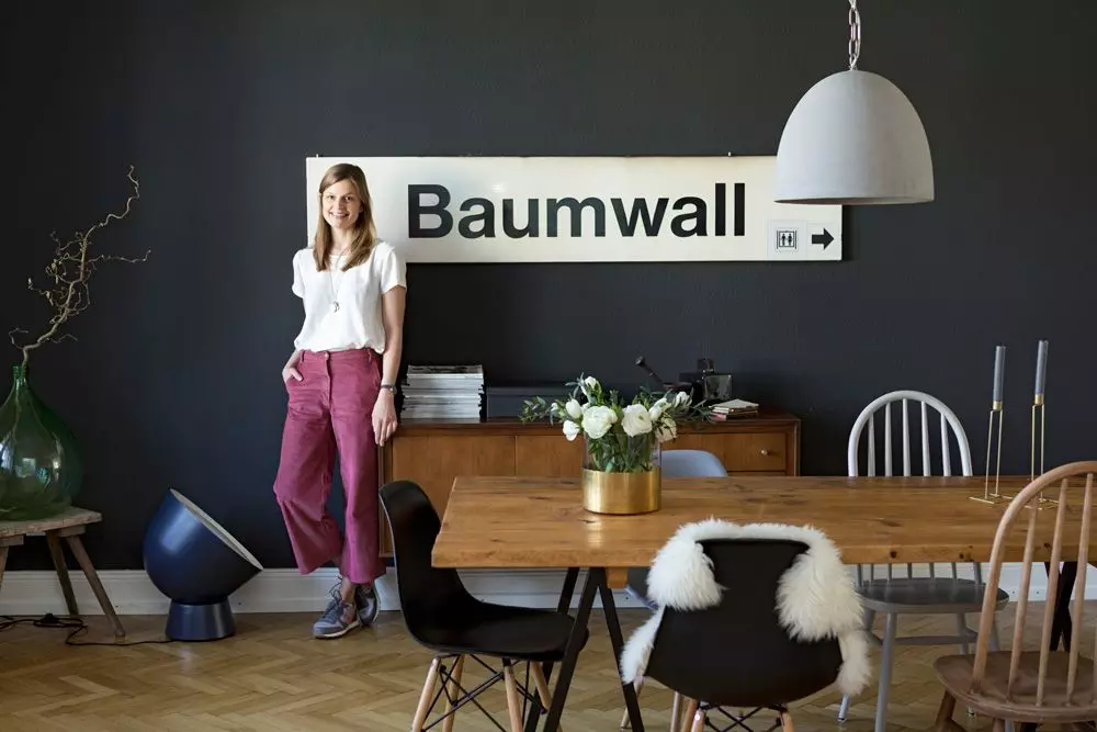 baumwall-schild