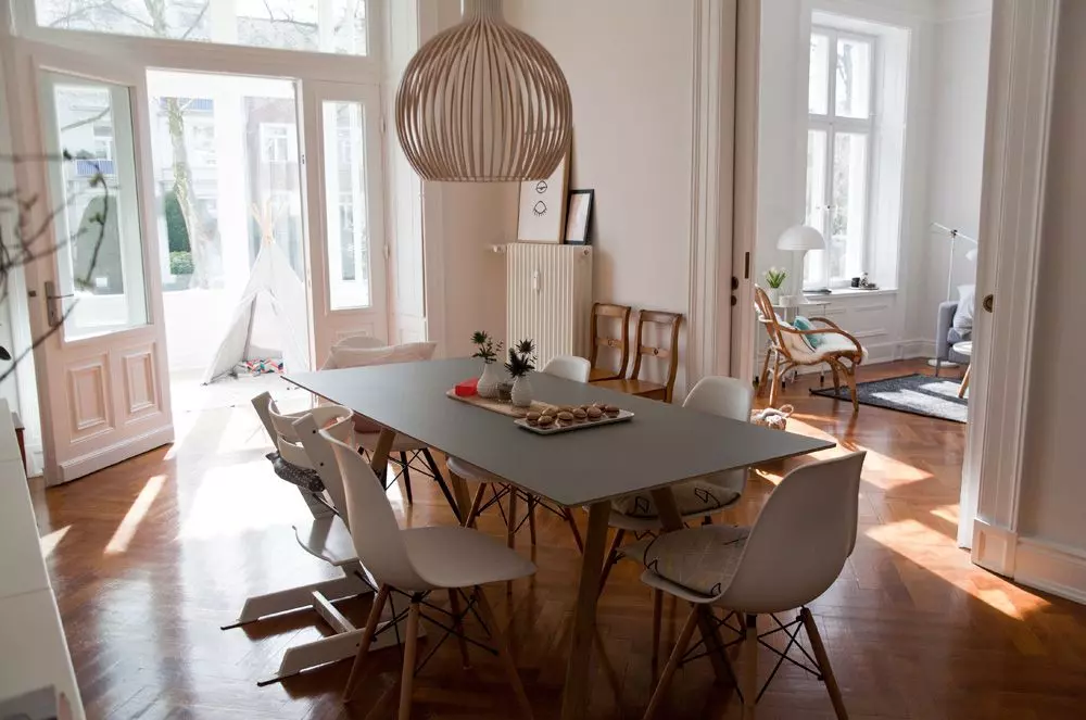 femtastics-Lea-Taaks-TheVeggieKitchn-Esszimmer