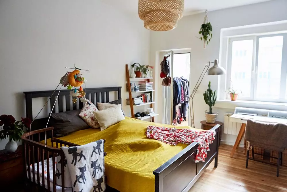 femtastics-Linda-Adhiambo-Schlafzimmer