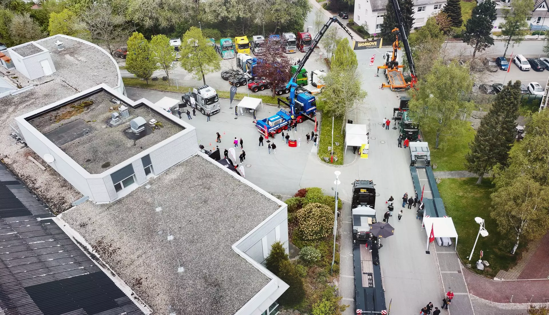 Drohnensicht auf das Messe & Sponsorengelände