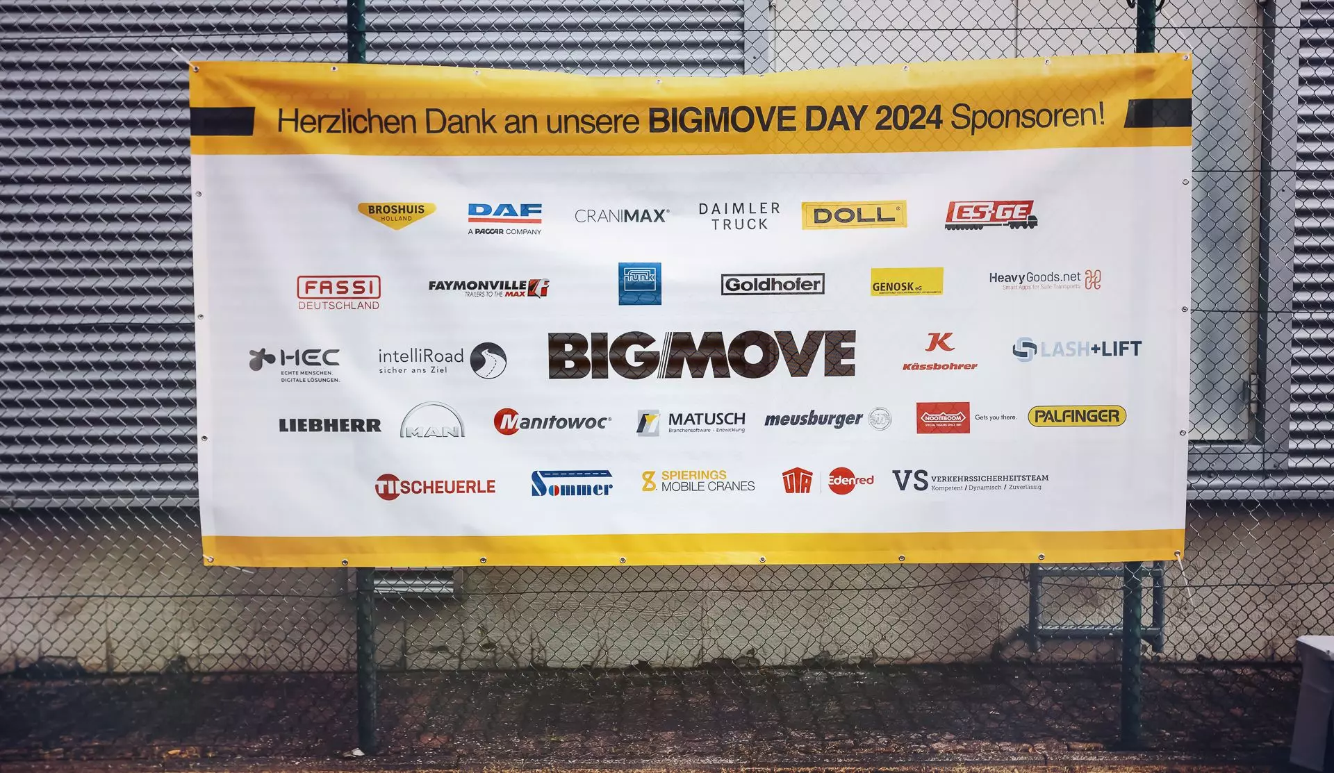 Ein Banner aller Sponsoren