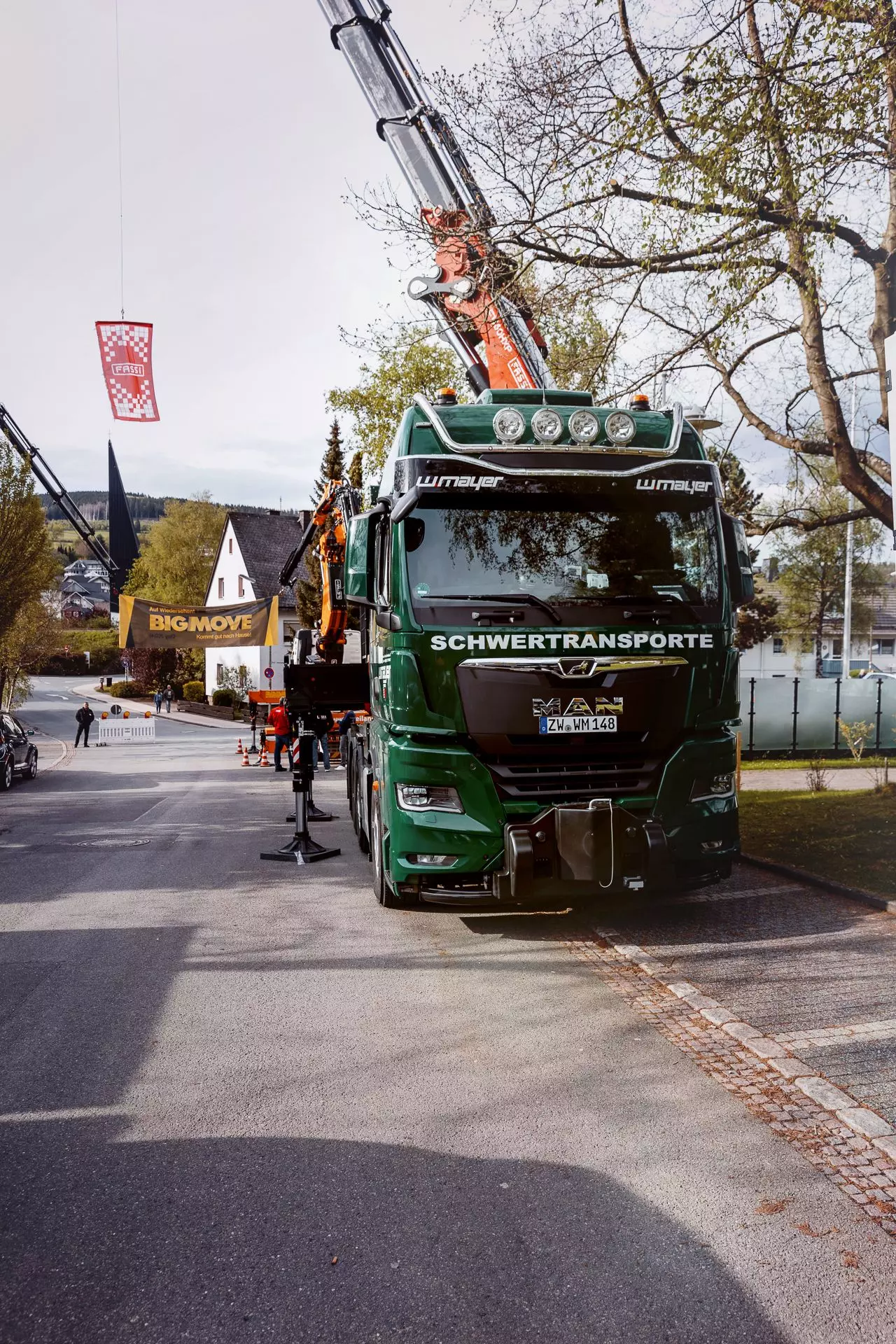 W.Mayer Sattelschlepper mit wehender BIGMOVE Fahne