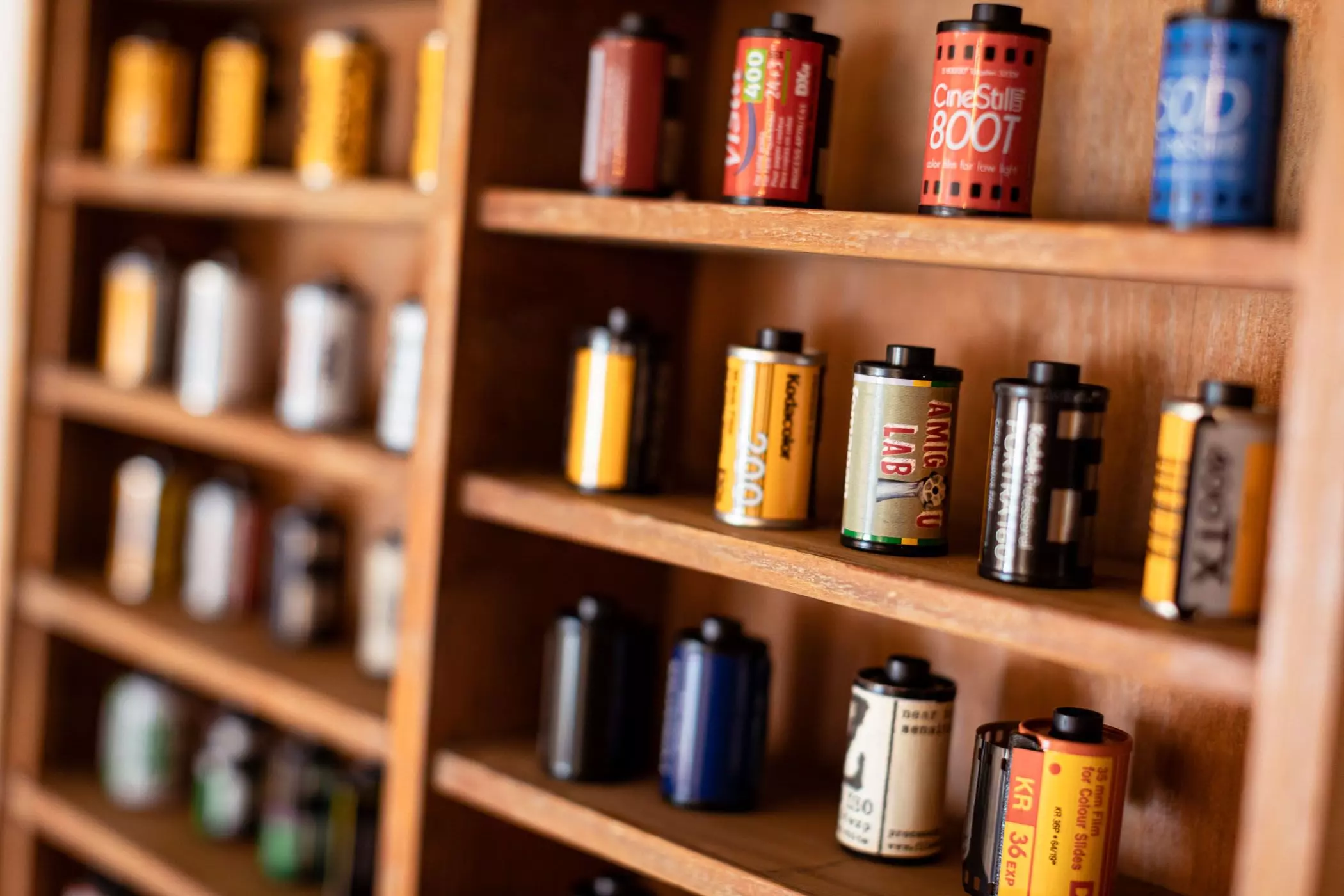 Analoge Filme im „Amigou Lab“ in Barcelona | femtastics