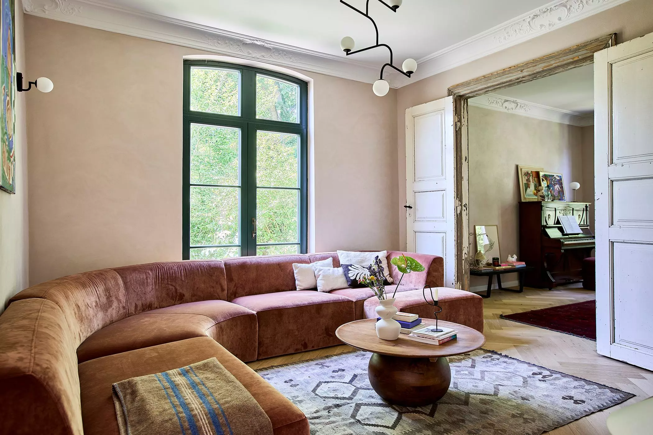 Für den Wohnbereich hat Büsra sich für Erdtöne entschieden.