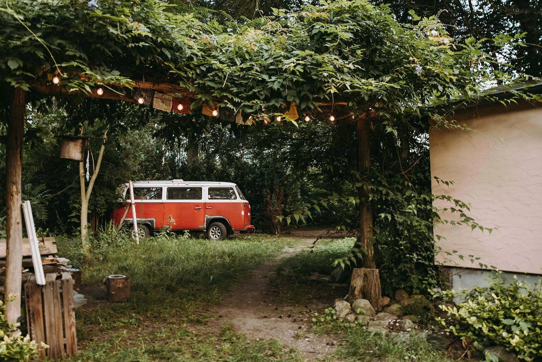 Feel Free Yoga Retreat mit altem VW Bulli | femtastics