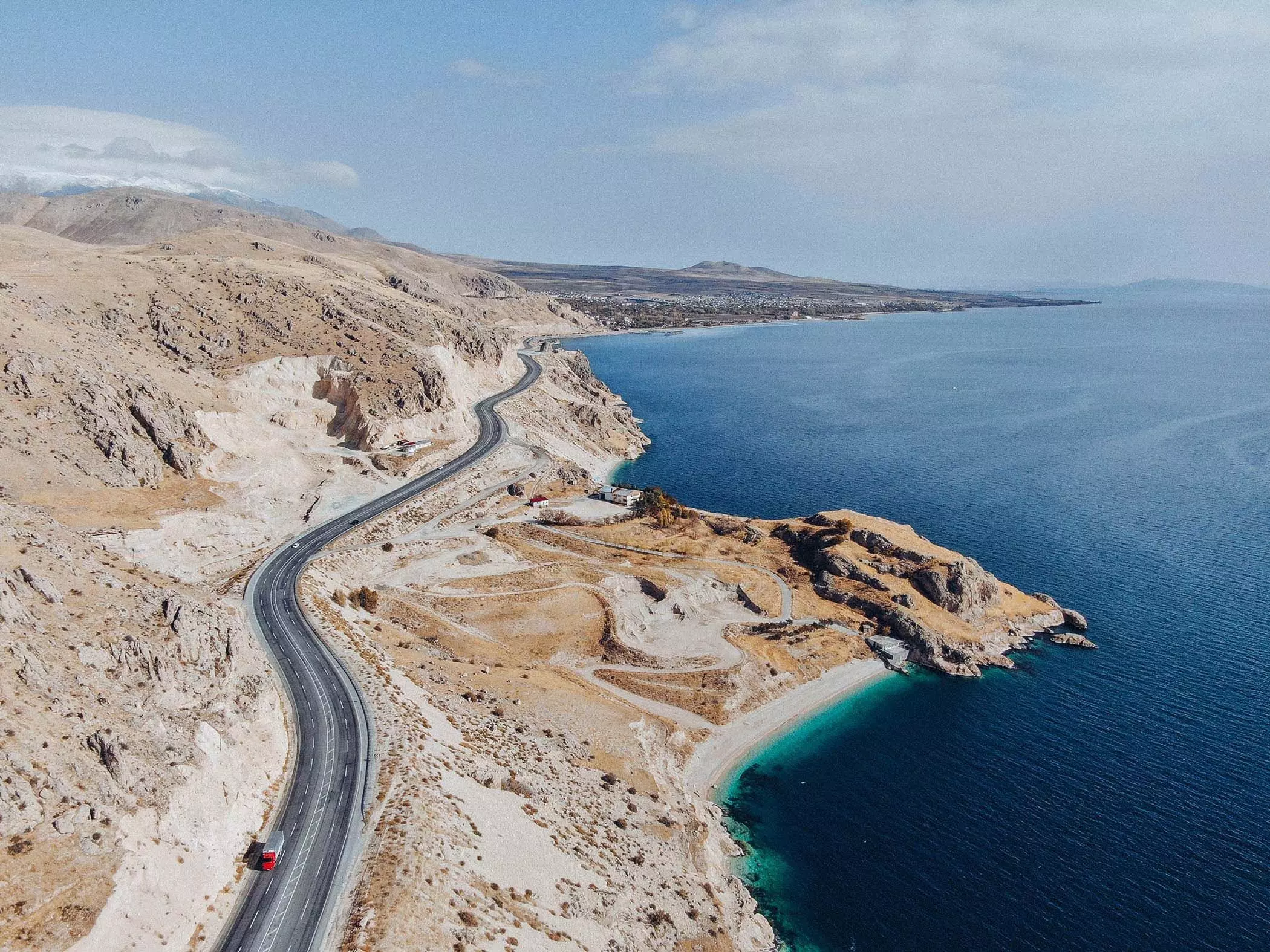 Straße an der Küste in der Türkei | femtastics