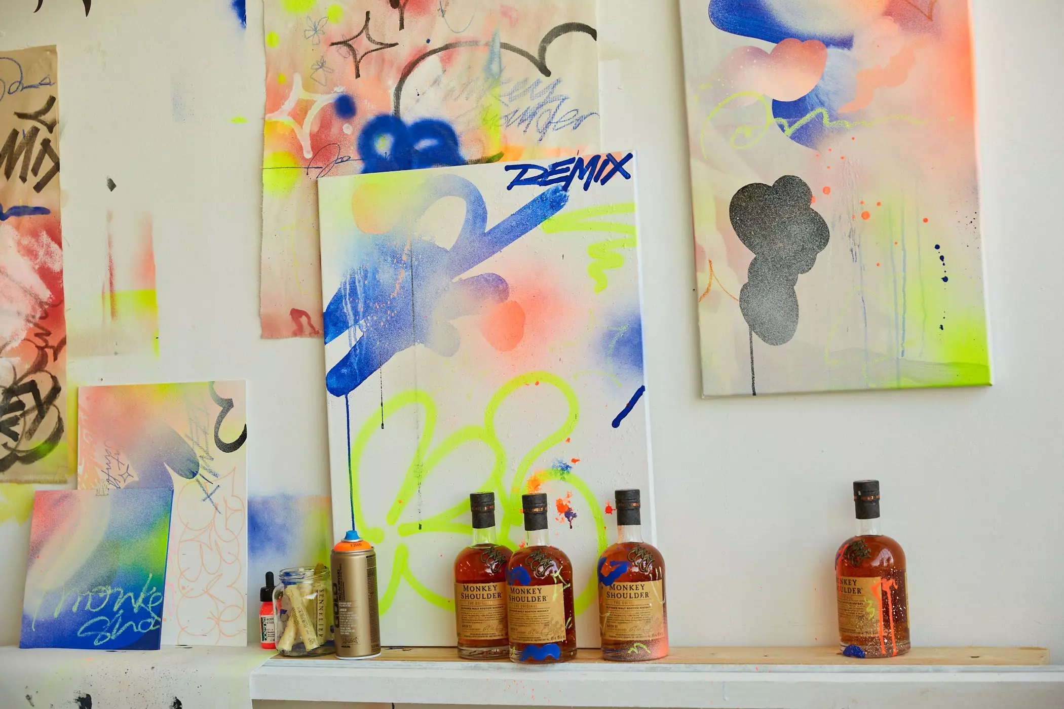 Monkey Shoulder Scotch Whisky im Hamburger Atelier der Künstlerin Anna T-Iron - femtastics