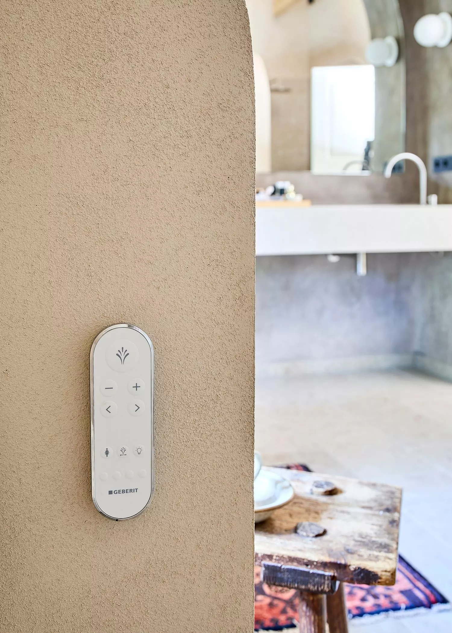 Fernbedienung fürs Dusch WC von "Geberit"