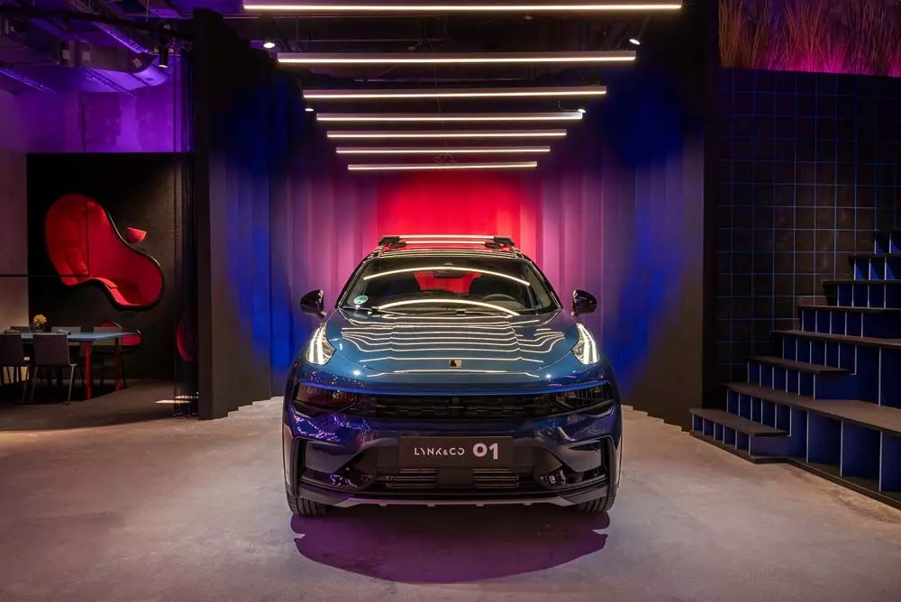 498565-Lynk&Co_Hamburg_Club- (12)-46449a-original-1693317962