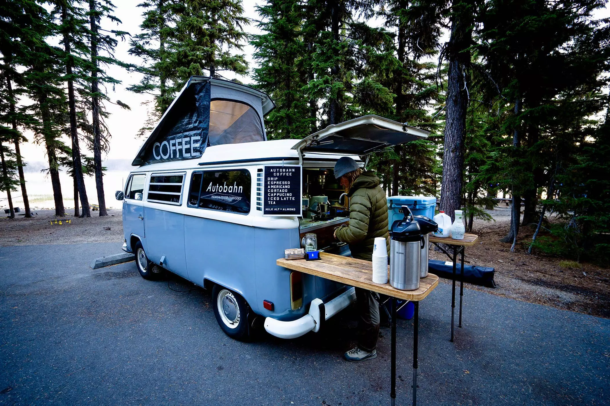 Autobahn_Coffee_T2