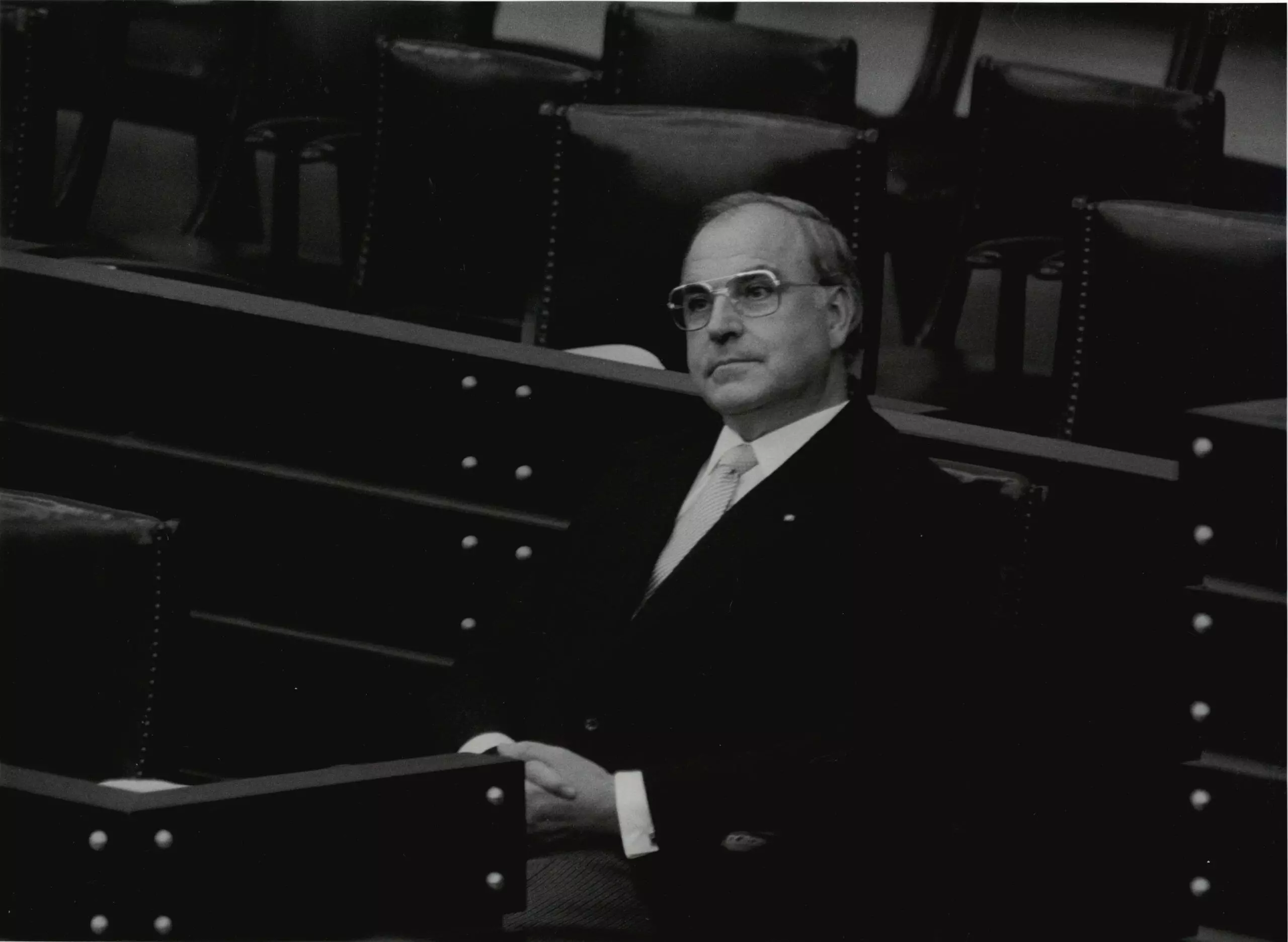 Barbara-Klemm-Helmut-Kohl-nach-seiner-Vereidigung-Bonn-1982-Stiftung-F-C–Gundlach-Hamburg