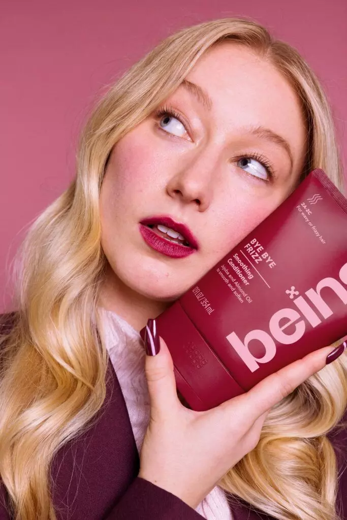 being Shampoo mit Model