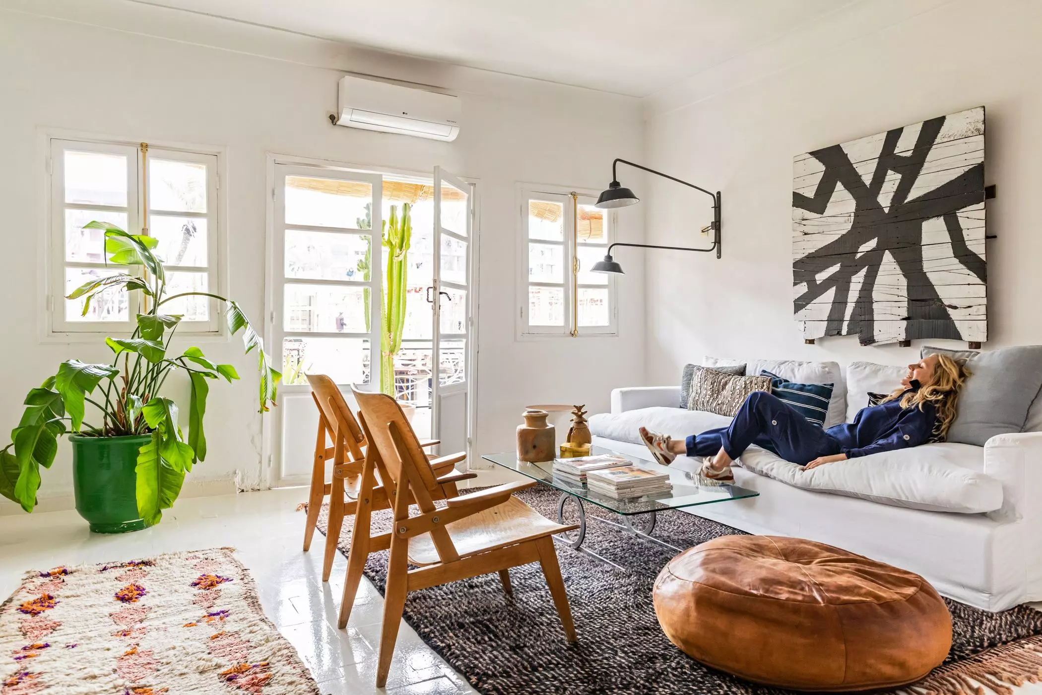 Cassandra-Karinsky-Plus61-Home