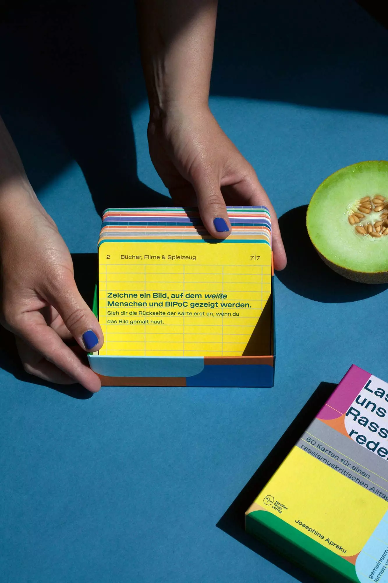 Lernkarten zum Thema Rassismus von Josephine Apraku - femtastics