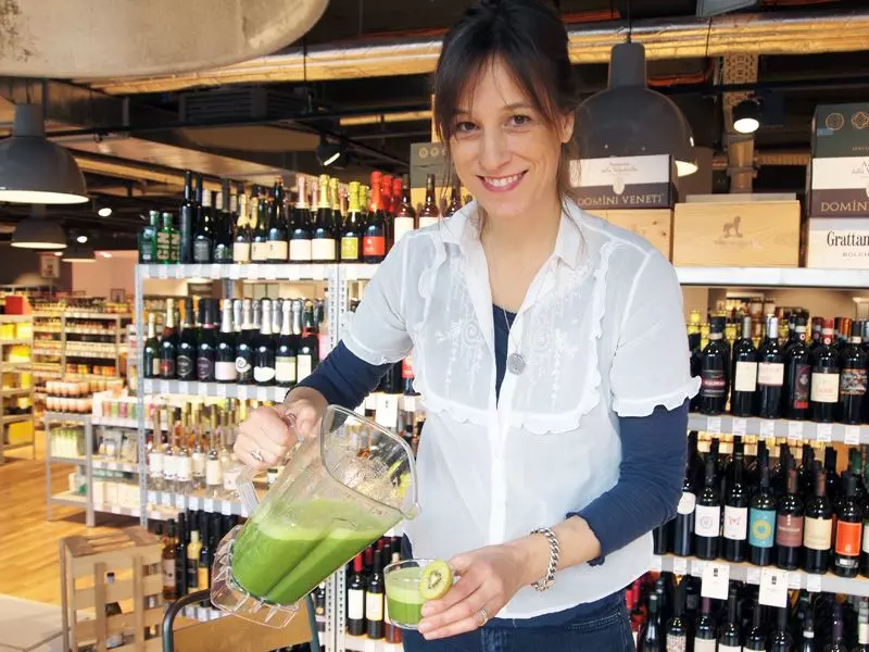 Femtastics-Eat-like-Eve-Isabel