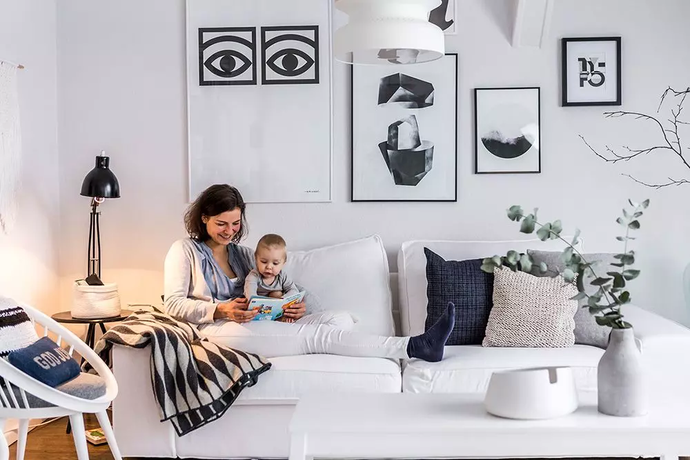 Femtastics-Karina-Kaliwoda-Oh-what-a-room-Teaser