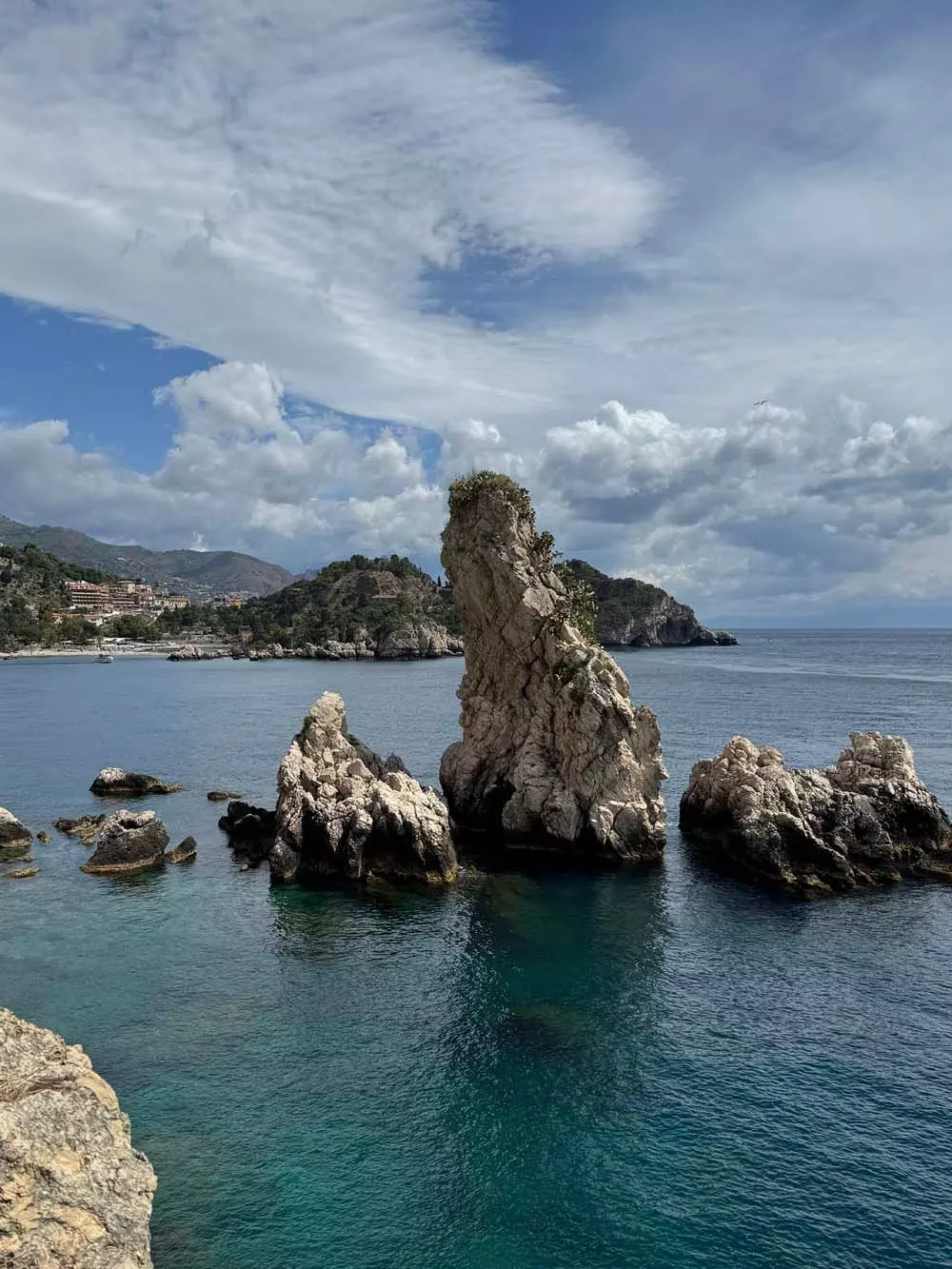 Felsen vor Taormina