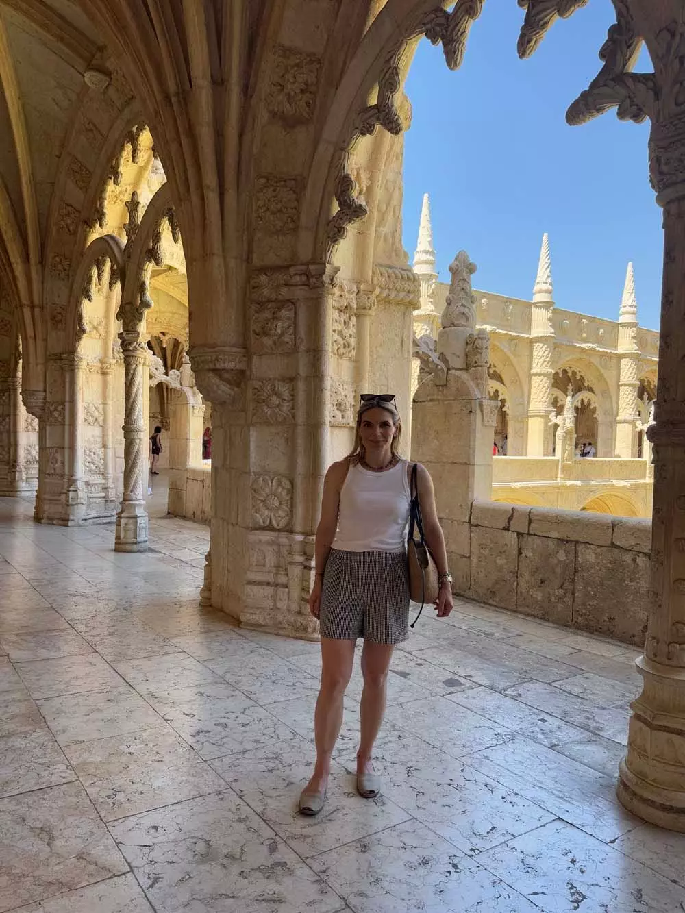 Anna im Mosteiro dos Jerónimos