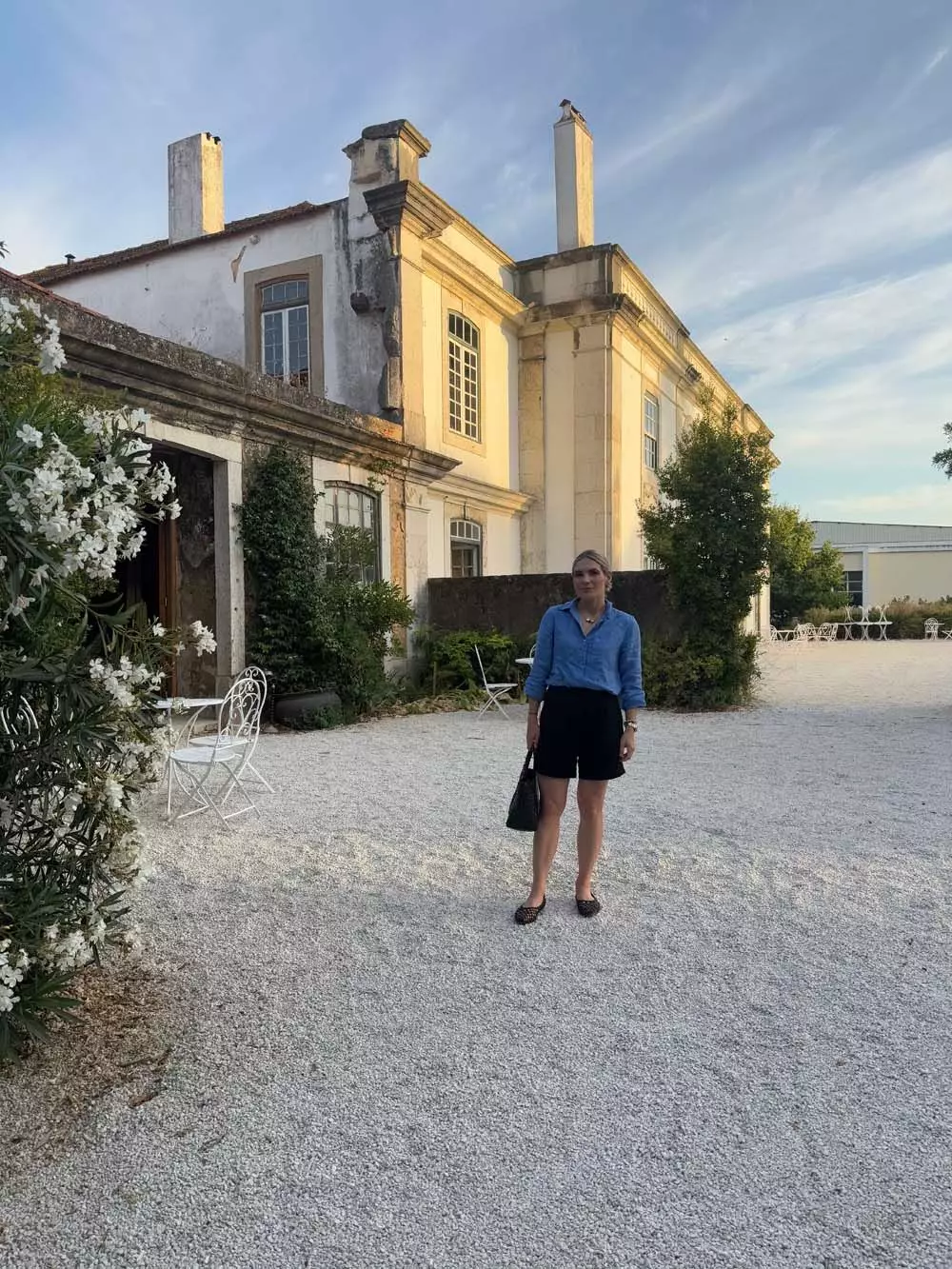 Anna vor Palacio Do Grilo