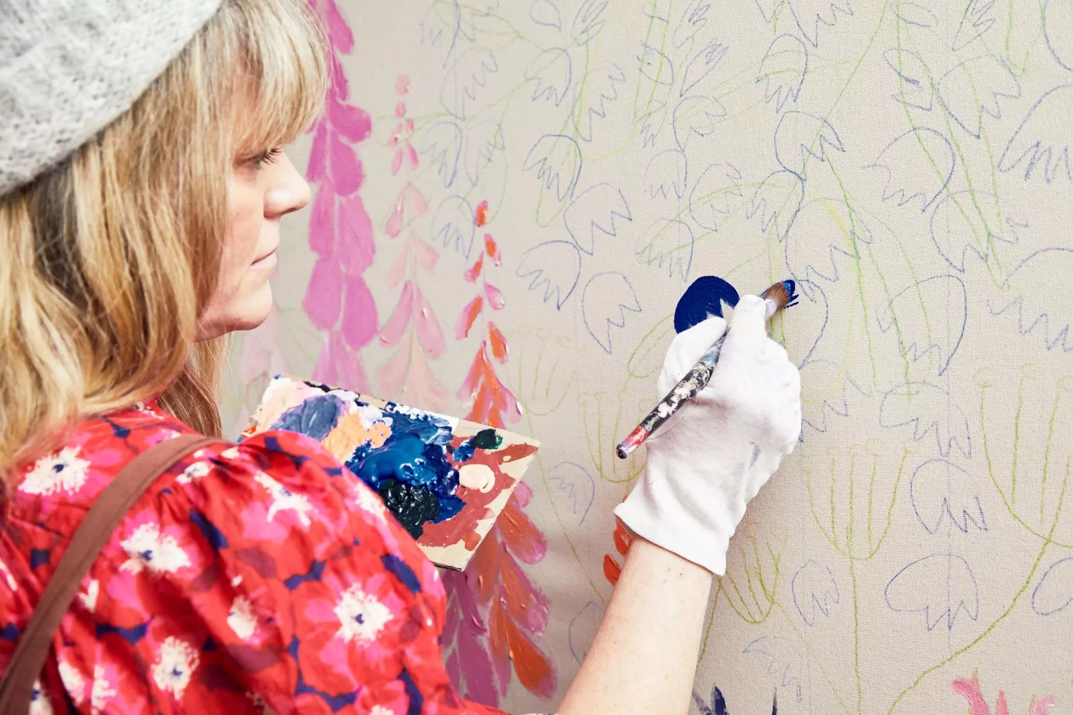 Malerin Ina Cierniak bei der Arbeit - femtastics