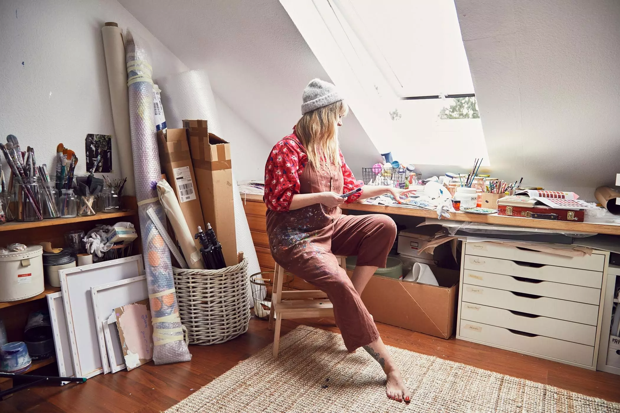 Ina Cierniak an ihrem Arbeitsplatz - femtastics