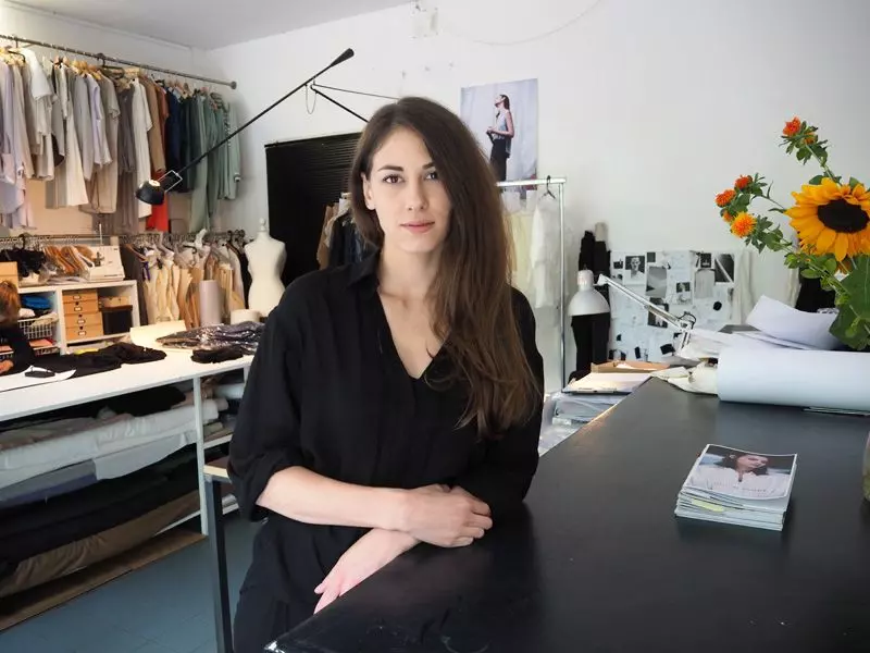 Isabell-de-Hillerin-Femtastics-Teaser