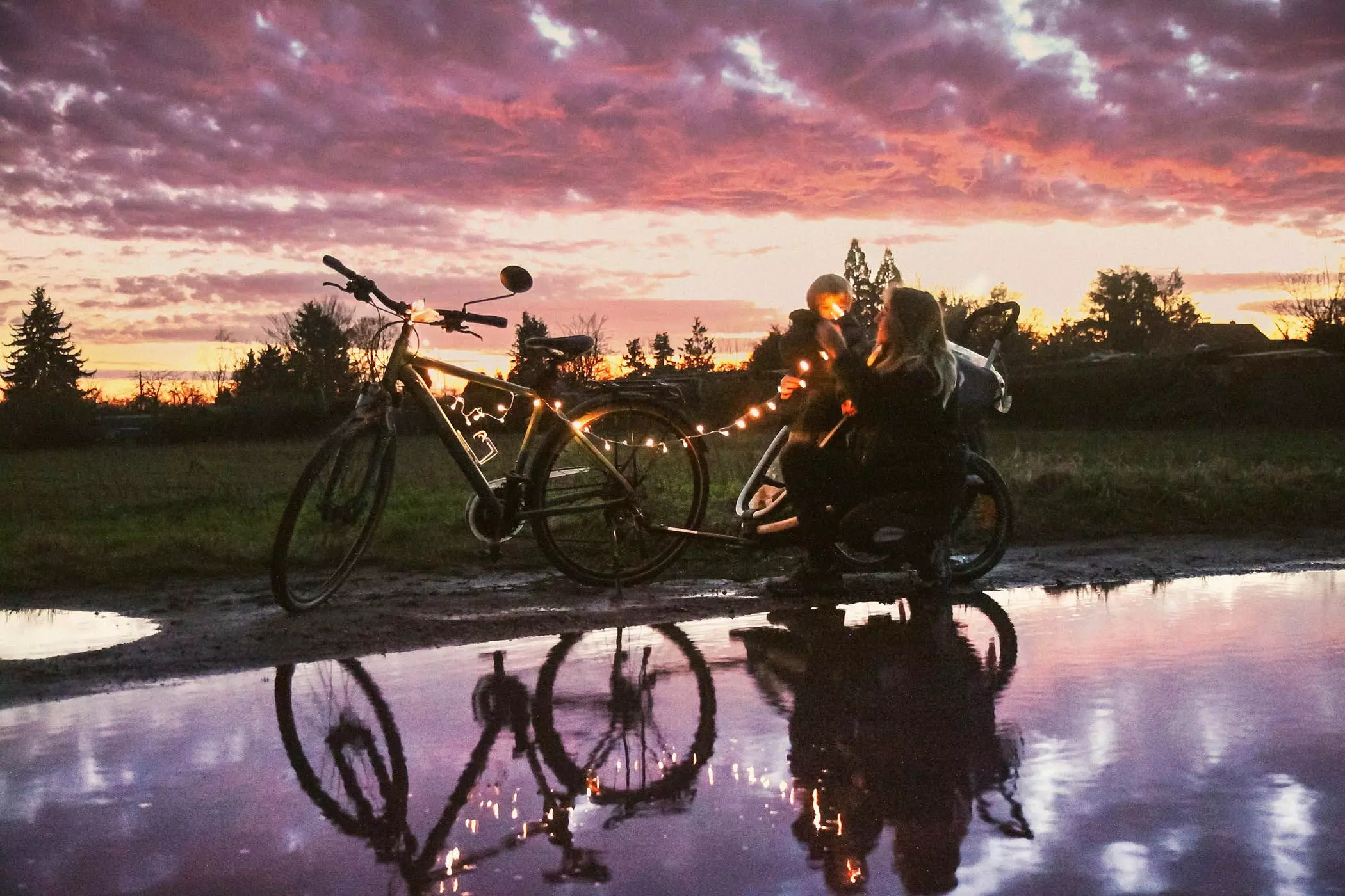 Jasmin Böhm und ihr Sohn vor Sonnenuntergang - femtastics