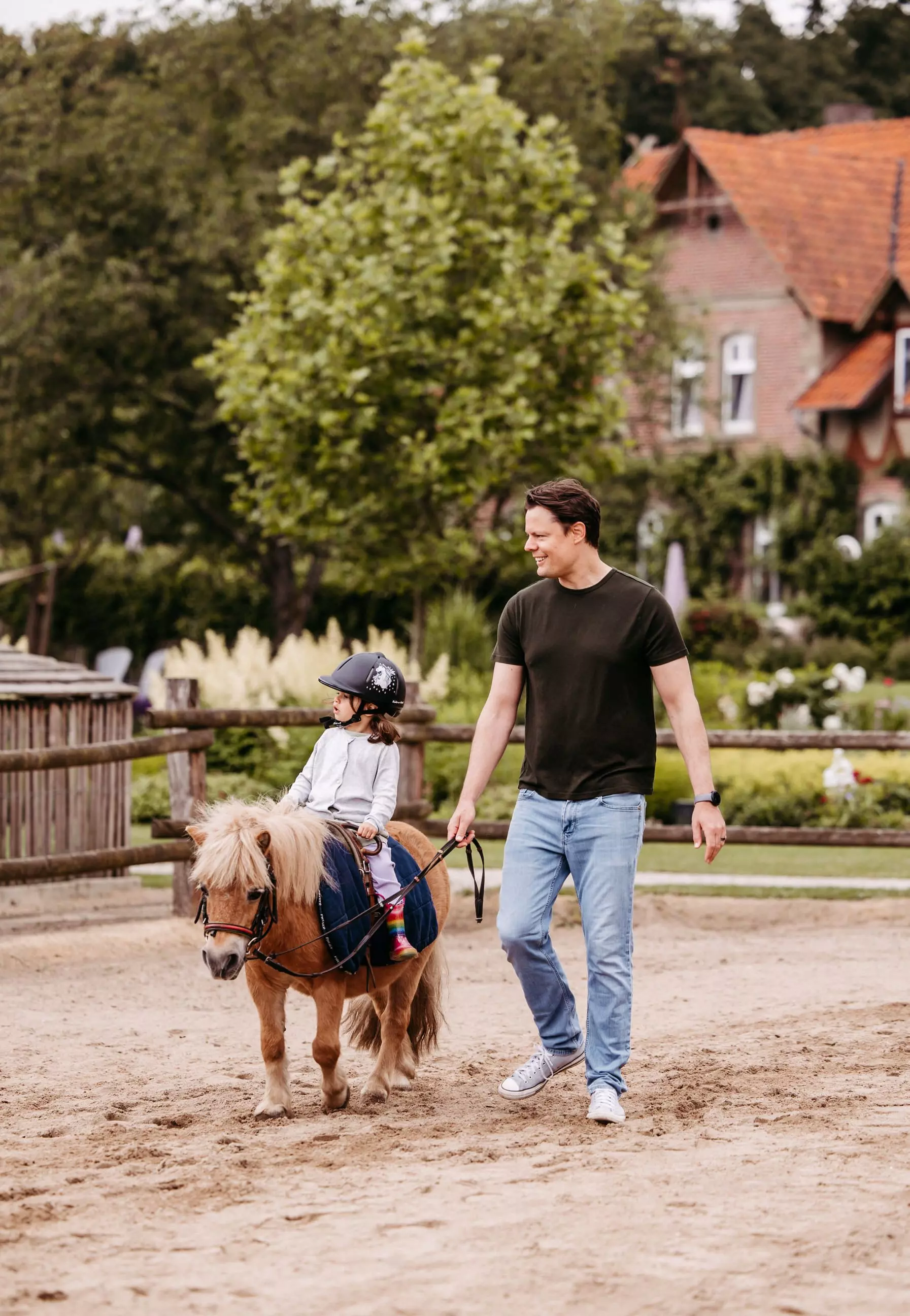 Pony reiten im Landhaus Averbeck