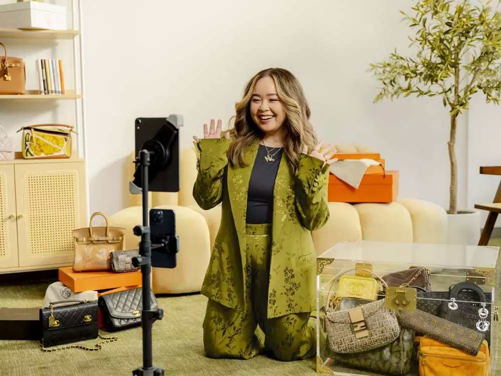 Seller Photo_Handbags