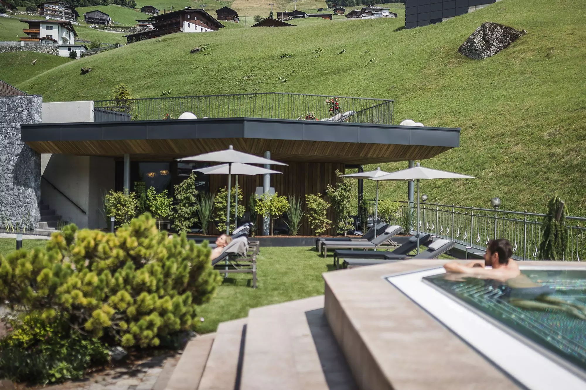 Der Außenpool im Tuxerhof