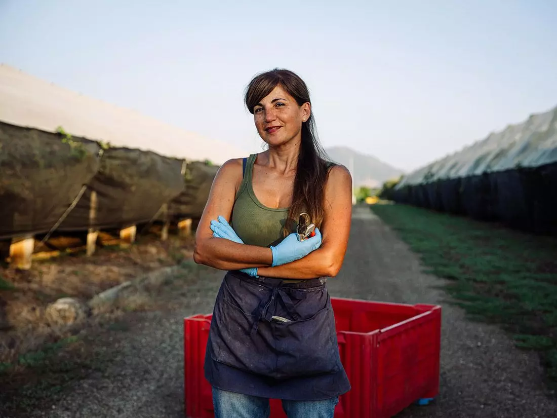Carla Pace auf ihrer Kiwi-Farm