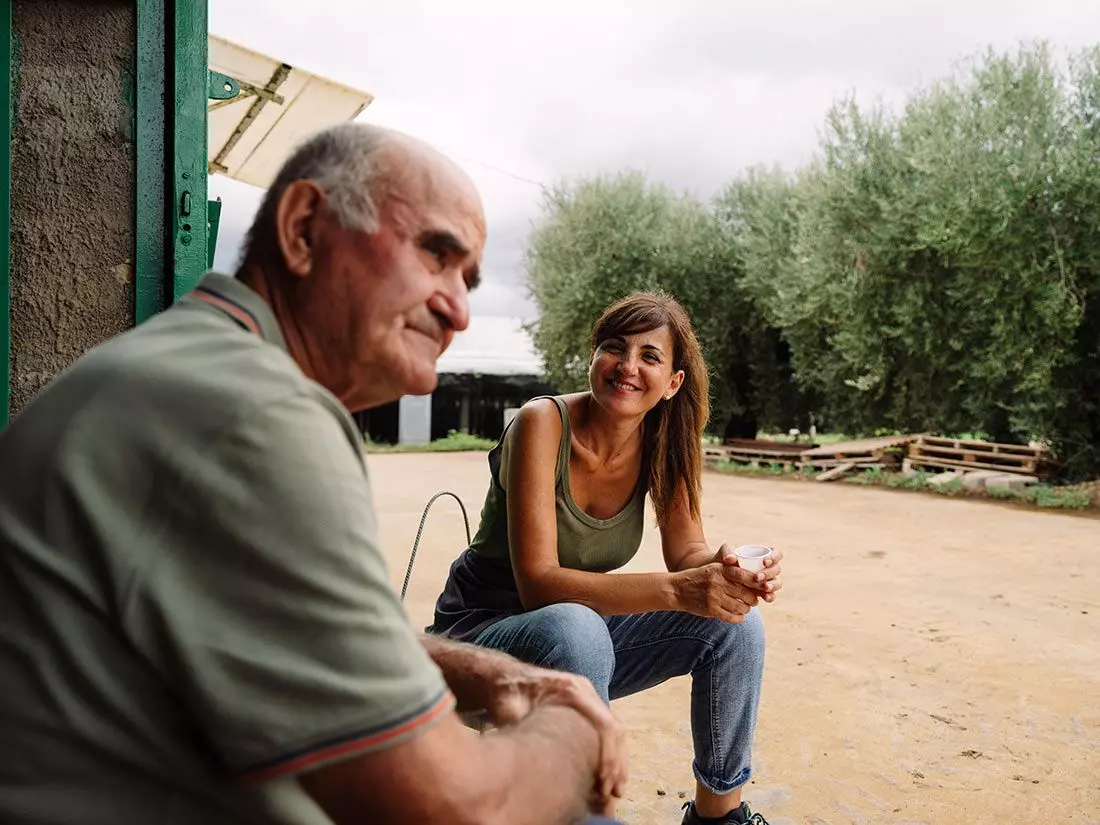 Carla Pace mit ihrem Großvater