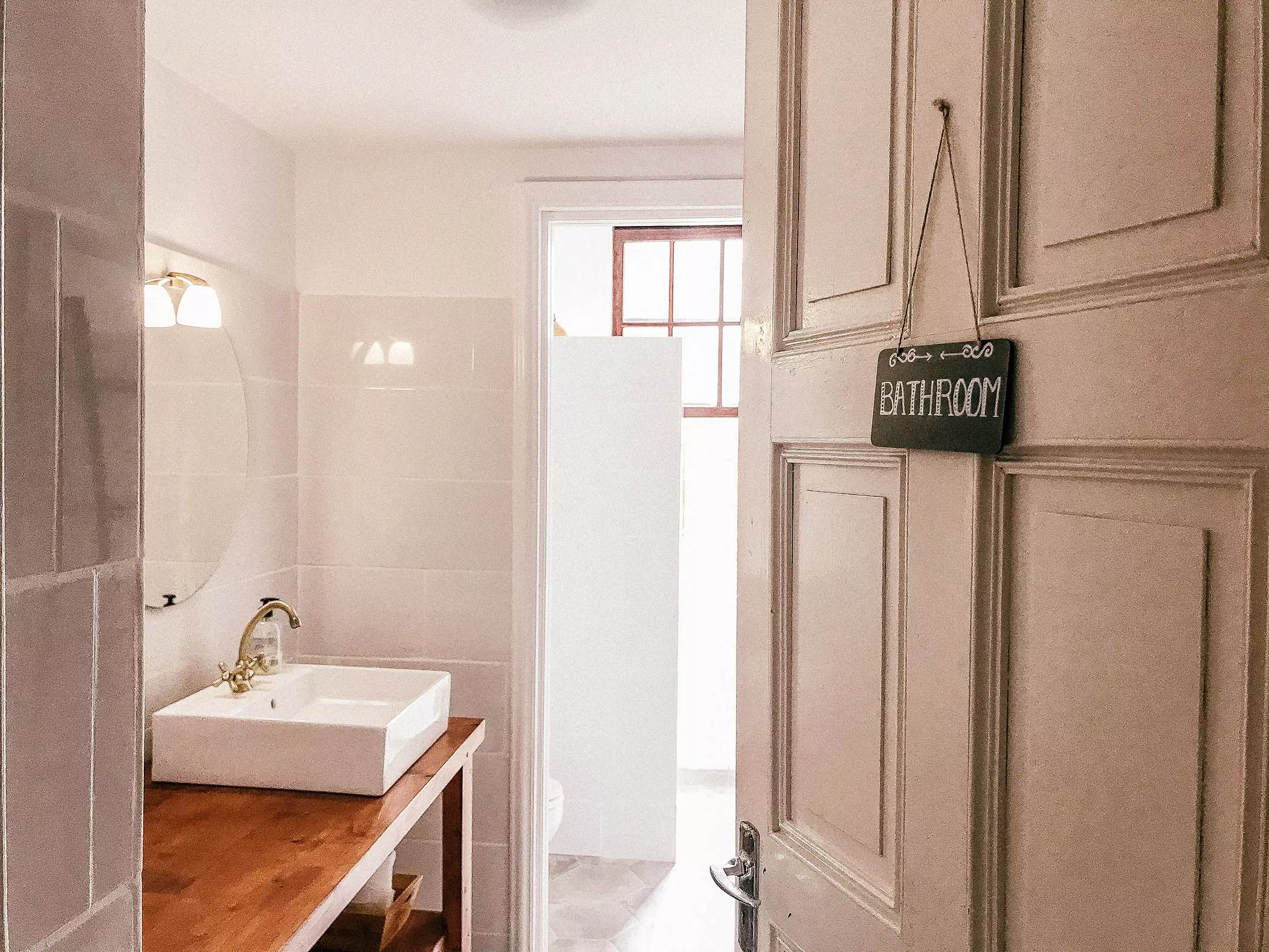 Badezimmer im "Nine Coliving" auf Teneriffa - femtastics