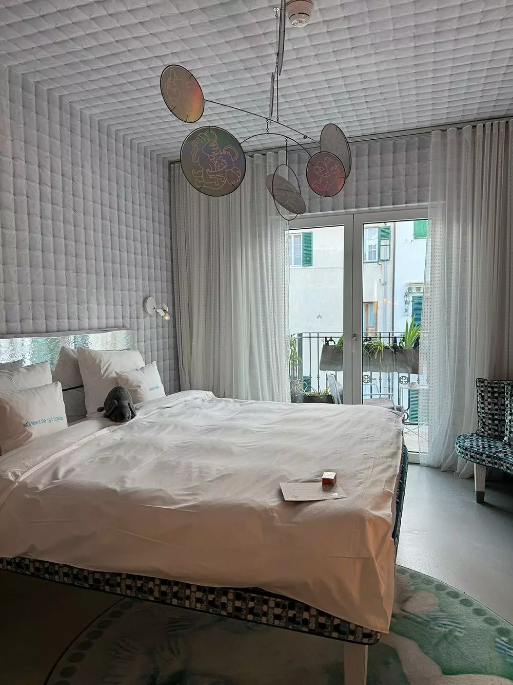 femtastics-25-hours-Hotel-Florenz-Zimmer