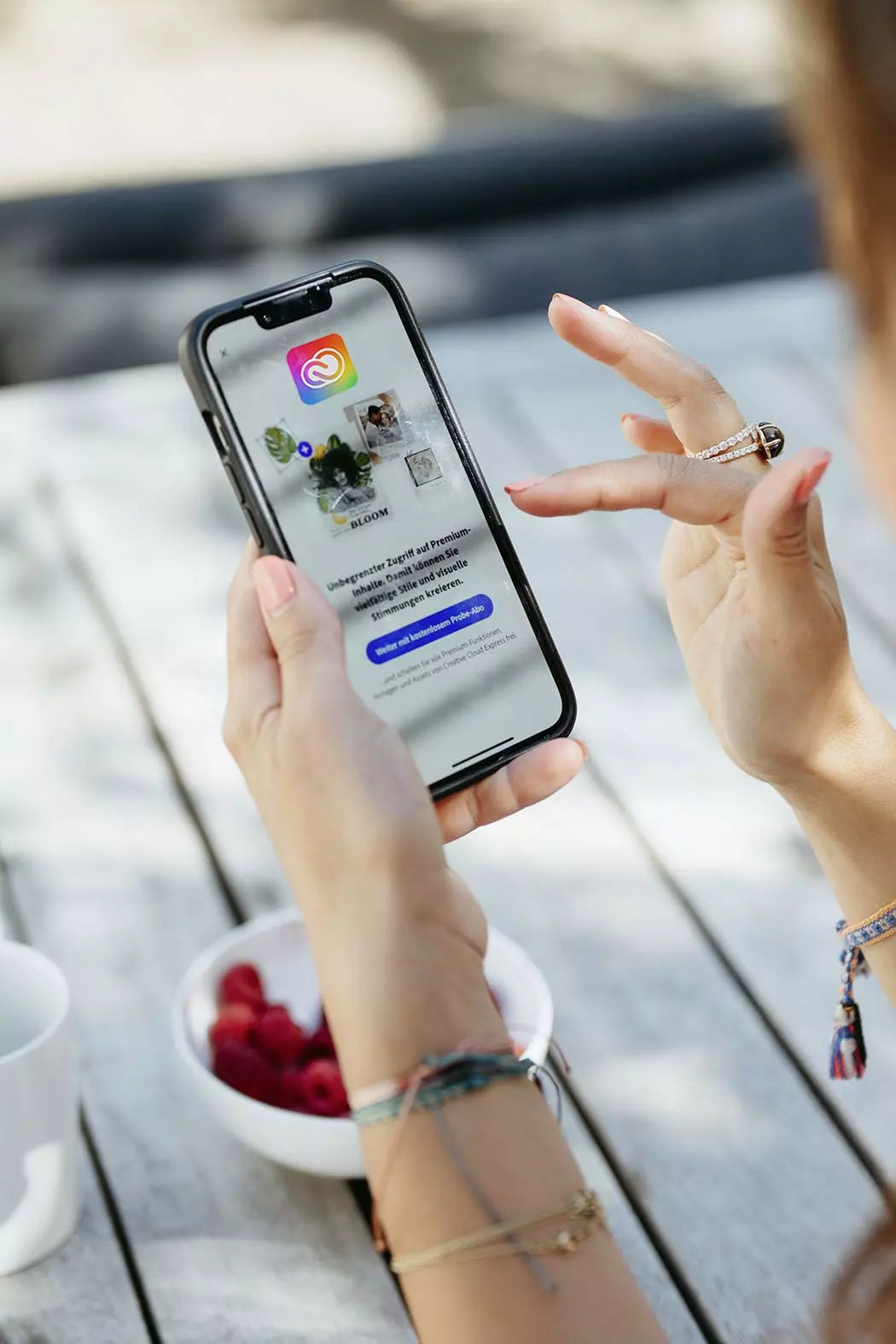 Adobe Express App auf dem Smartphone | femtastics