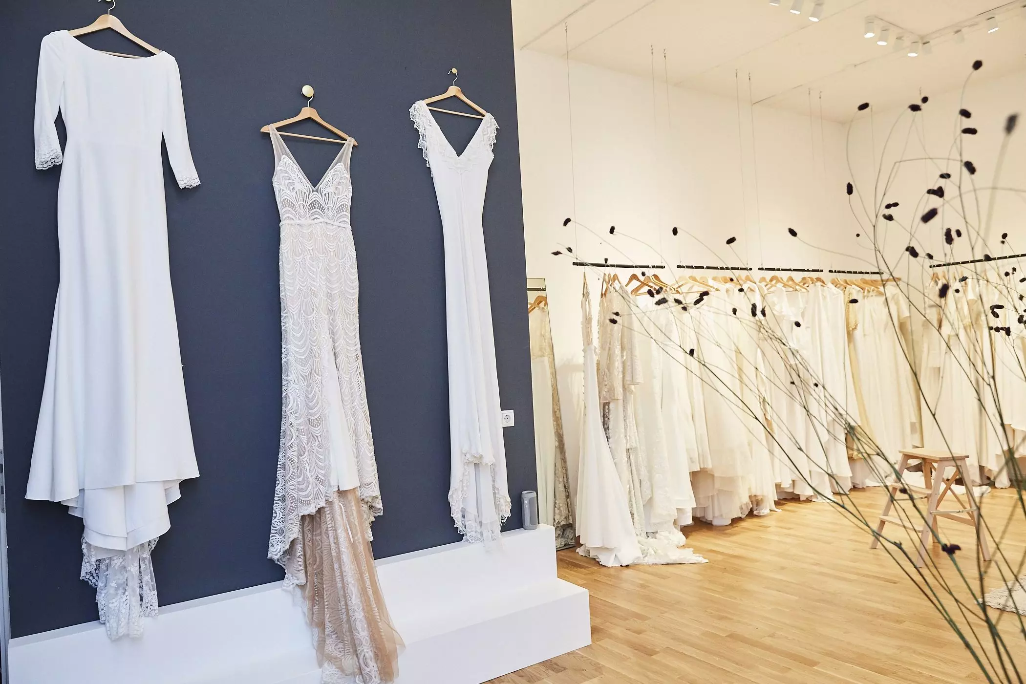 femtastics-Berlin-Brautkleider-modern