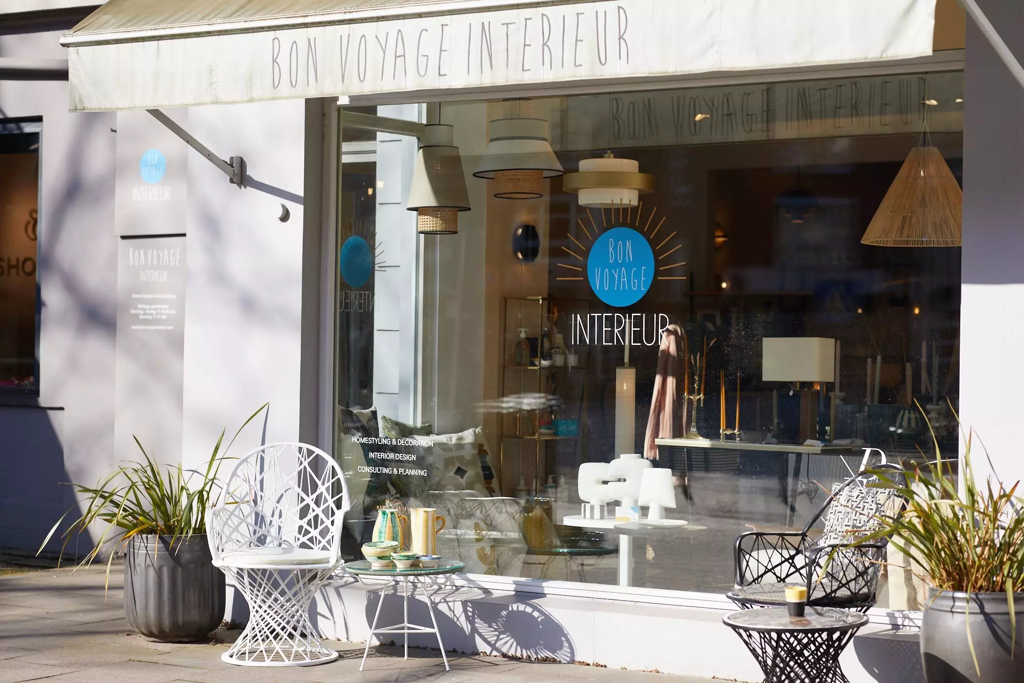 Außenansicht des Geschäfts "Bon Voyage Interieur" in Hamburg-Eppendorf - femtastics