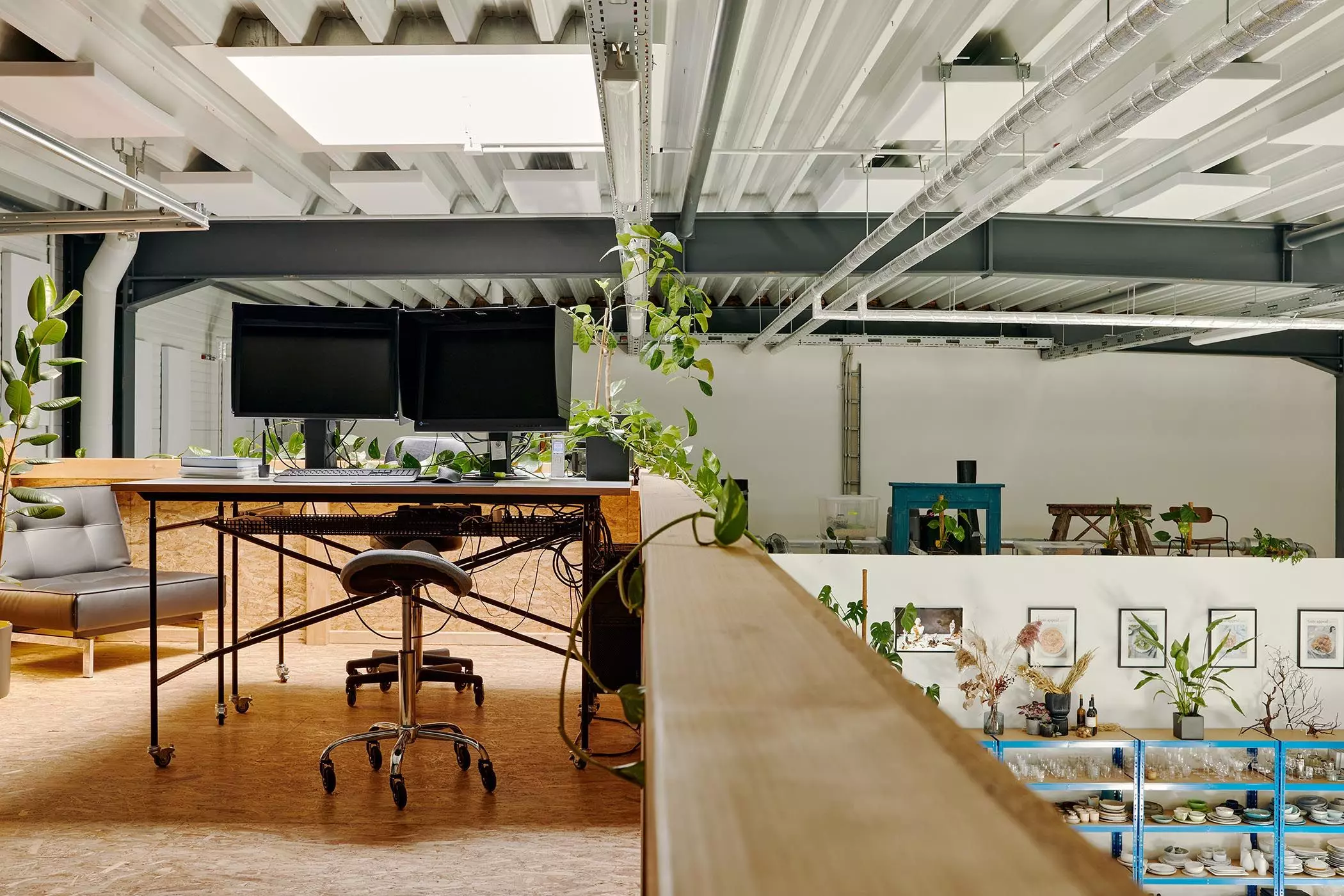 Arbeitsplätze im Studio von Foodfotograf Calle Hackenberg | femtastics