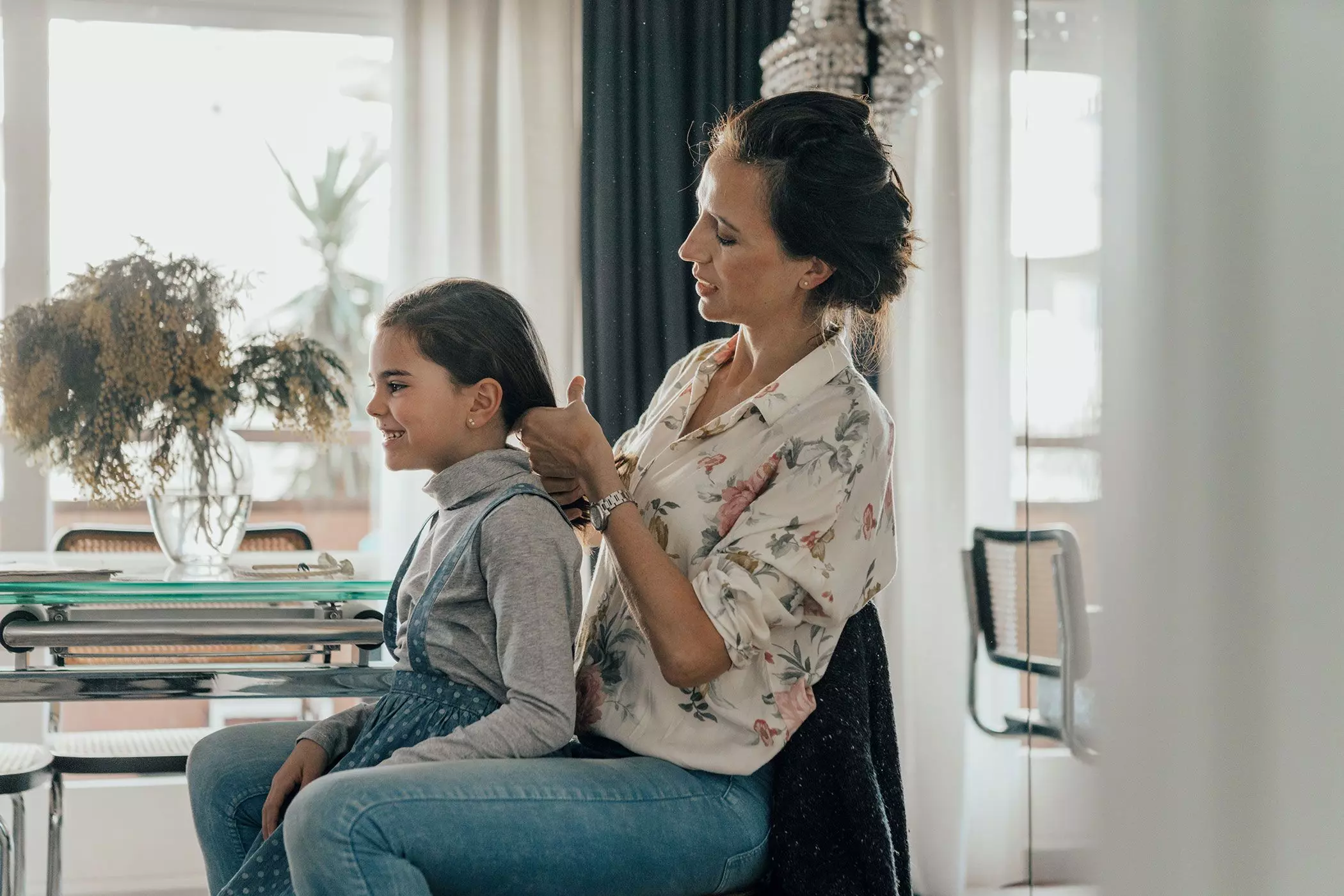 femtastics-Dove-Detox-Your-Feed-Credit_Mariana-Alija_Moment-via-Getty-Images_Mit-Model-Release_lizenzfrei_1132224467-(1)